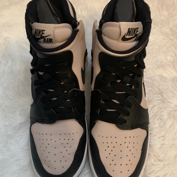 Women’s Air Jordan 1 Rebel - Picture 5 of 10